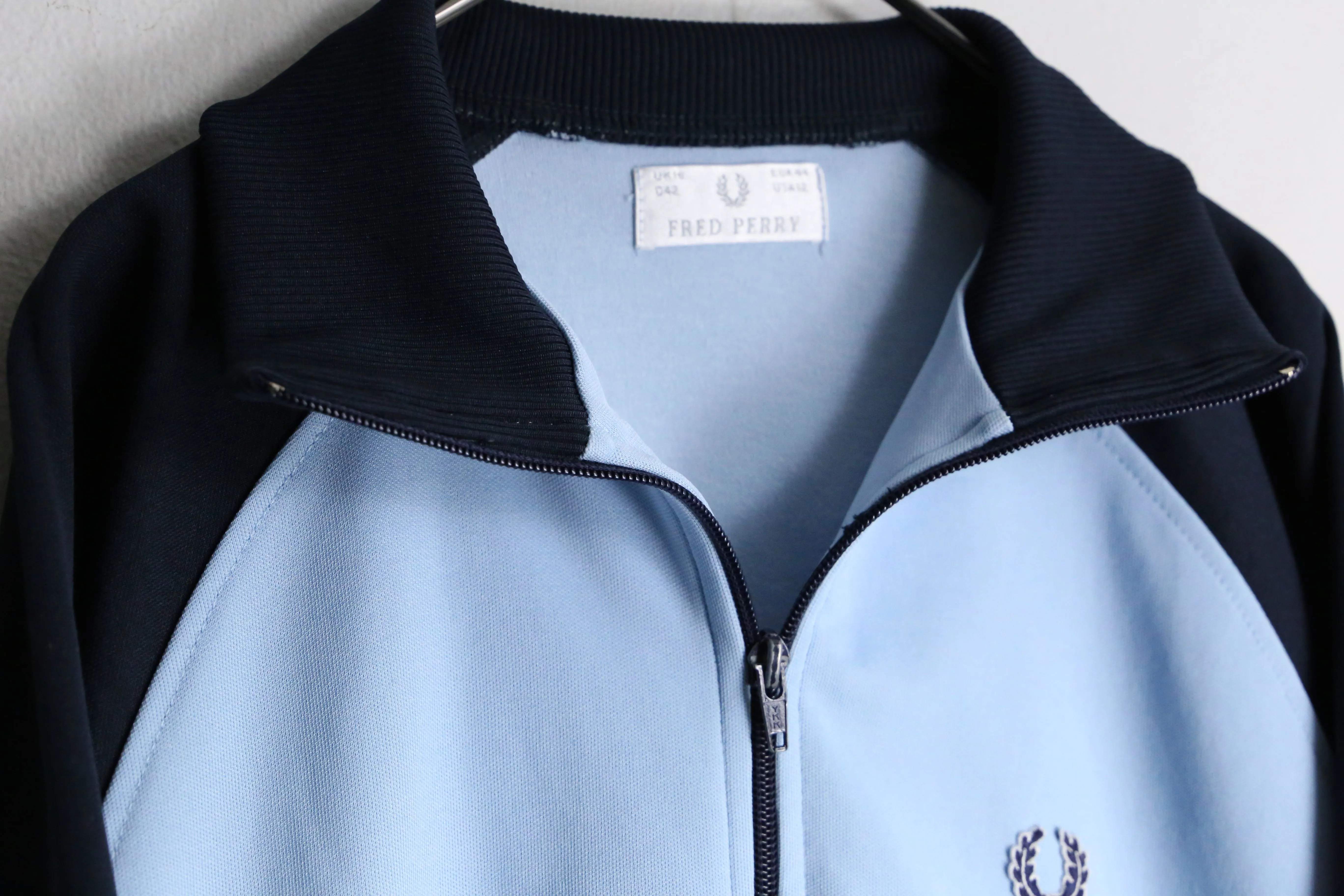 90’s “FRED PERRY” blue×navy track jacket