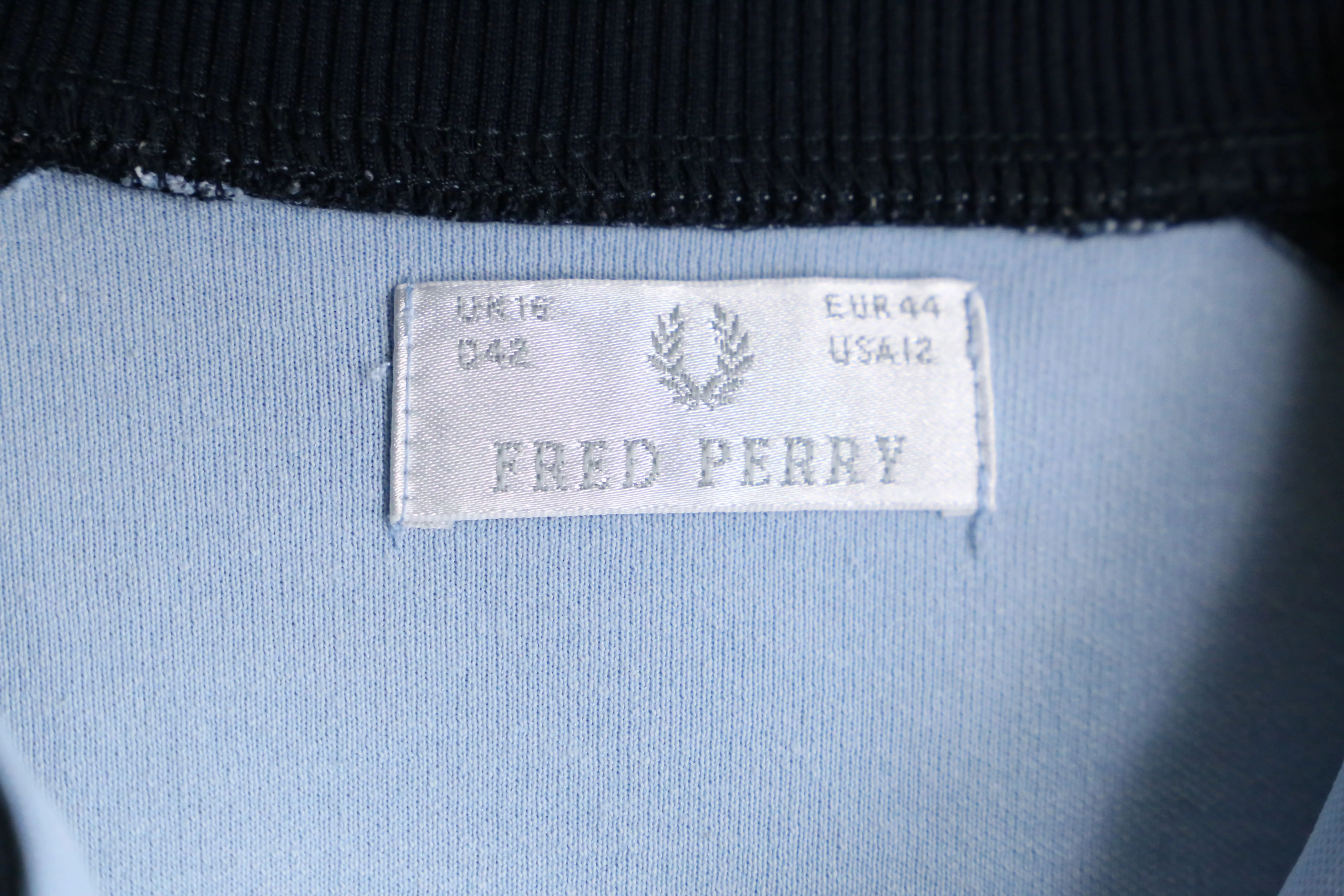 90’s “FRED PERRY” blue×navy track jacket