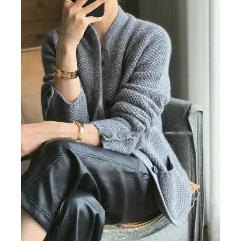 Amalia - Casual Cardigan