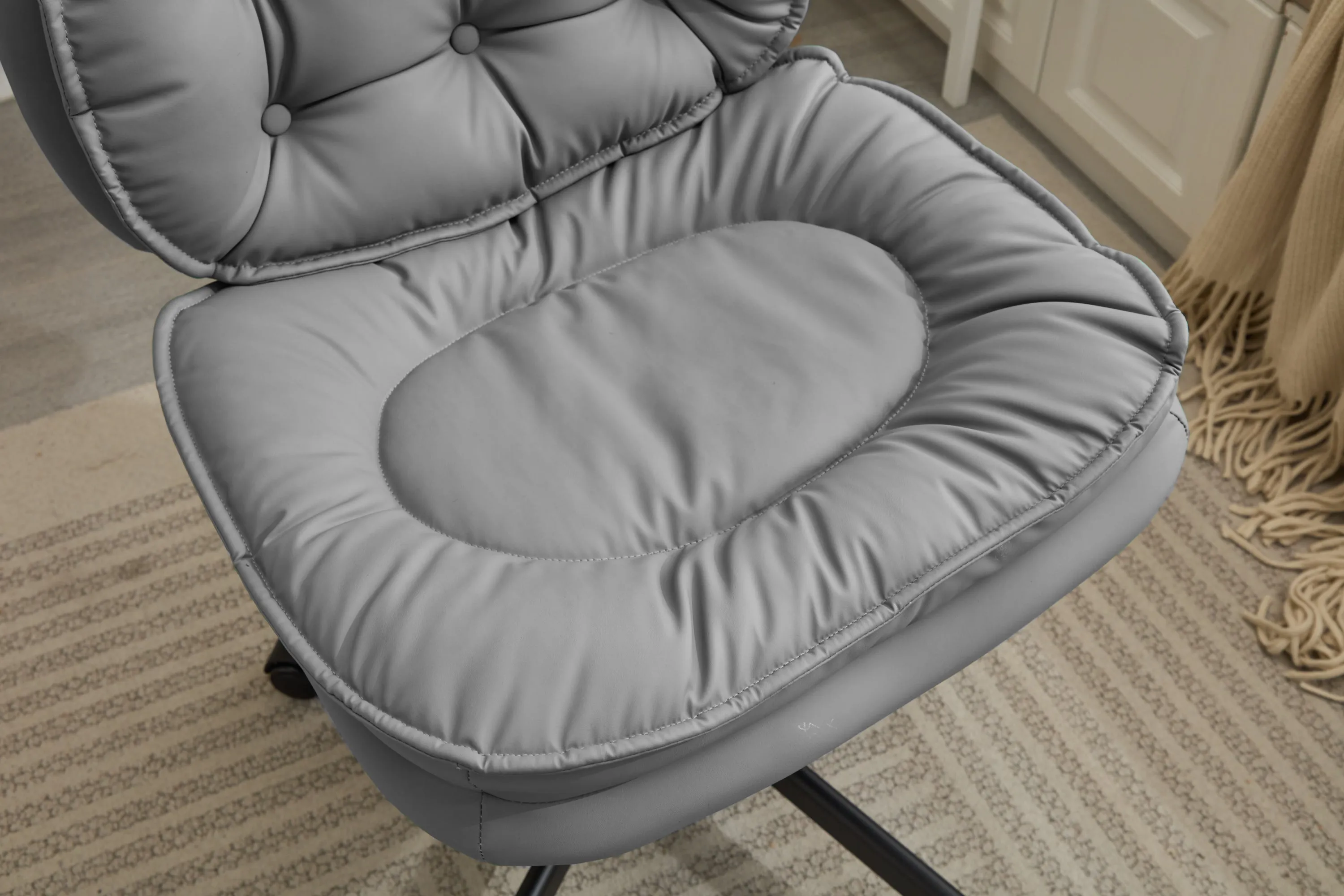Armless-Office Desk Chair with Wheels: PU Leather Cross Legged Wide Chair,Comfortable Adjustable Swivel Computer Task Chairs for Home,Office,Make Up,Small Space,Bed Room