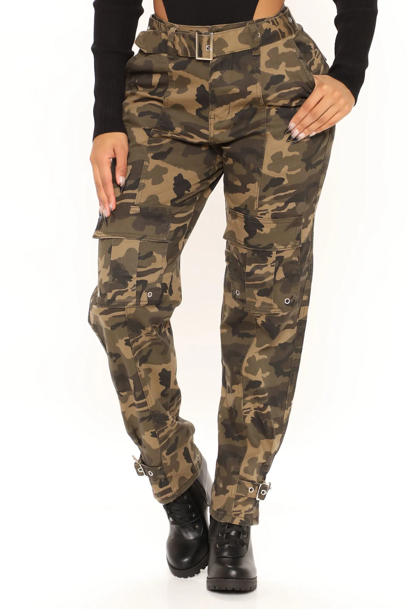 Atten-Hut Utility Cargo Pants - Camouflage