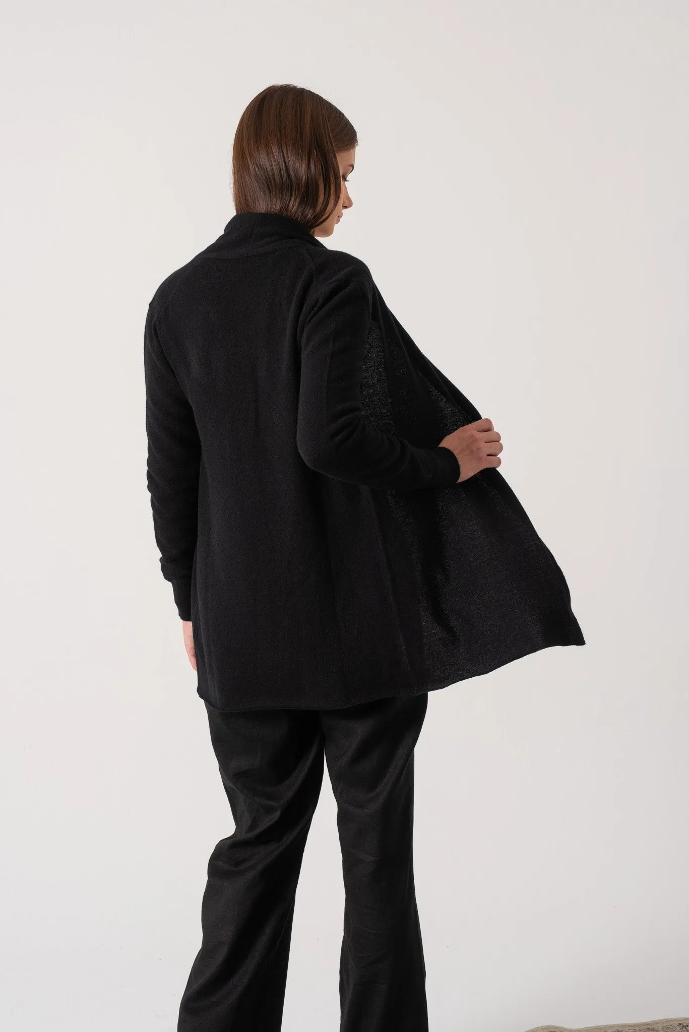 Aurea 100% Cashmere Cardigan Black