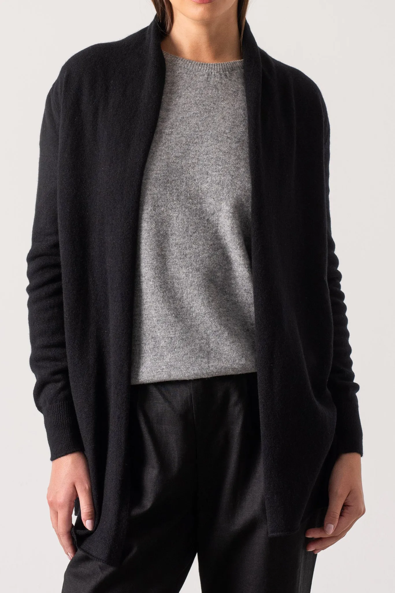 Aurea 100% Cashmere Cardigan Black