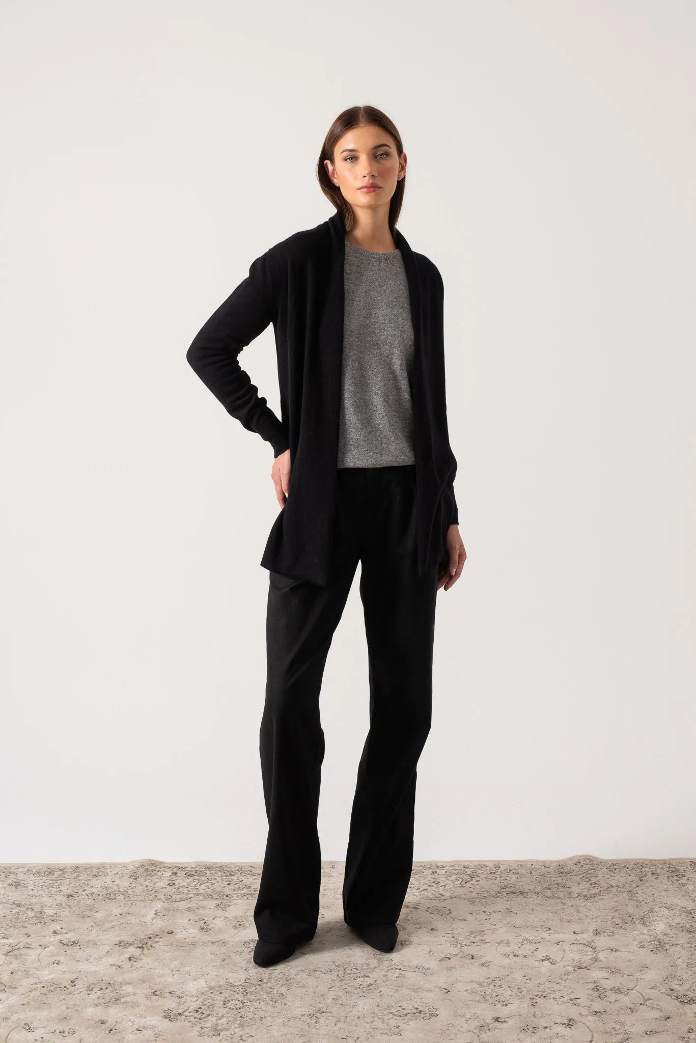 Aurea 100% Cashmere Cardigan Black