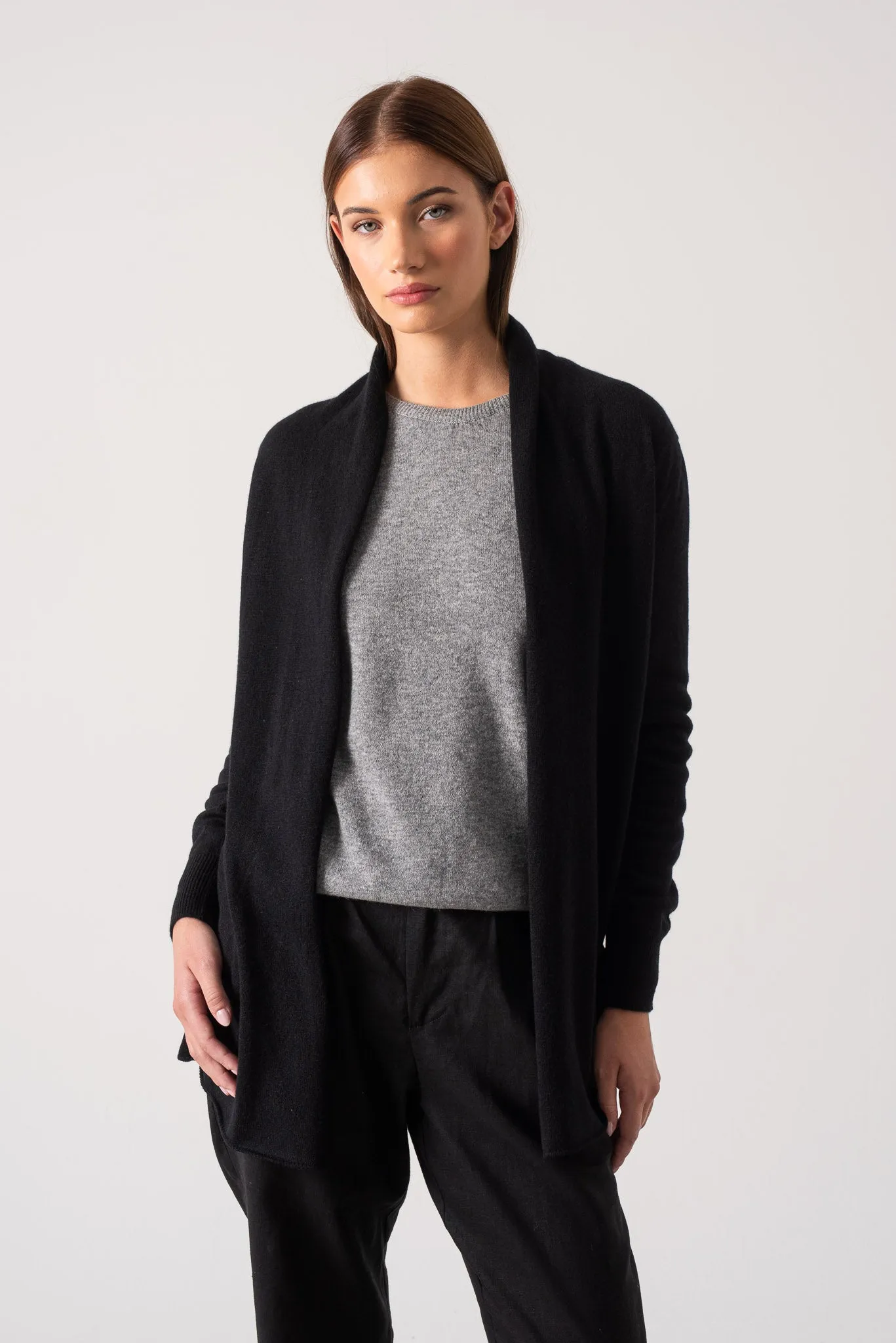 Aurea 100% Cashmere Cardigan Black