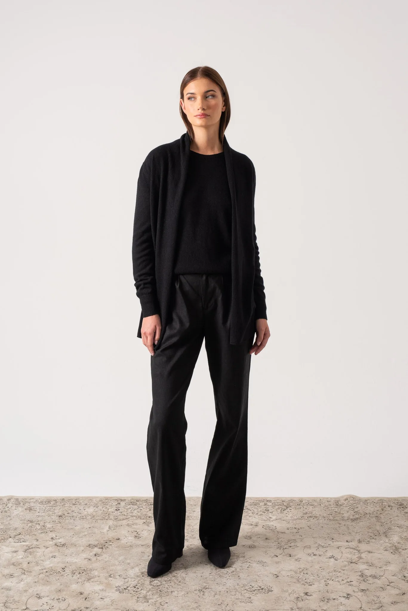Aurea 100% Cashmere Cardigan Black