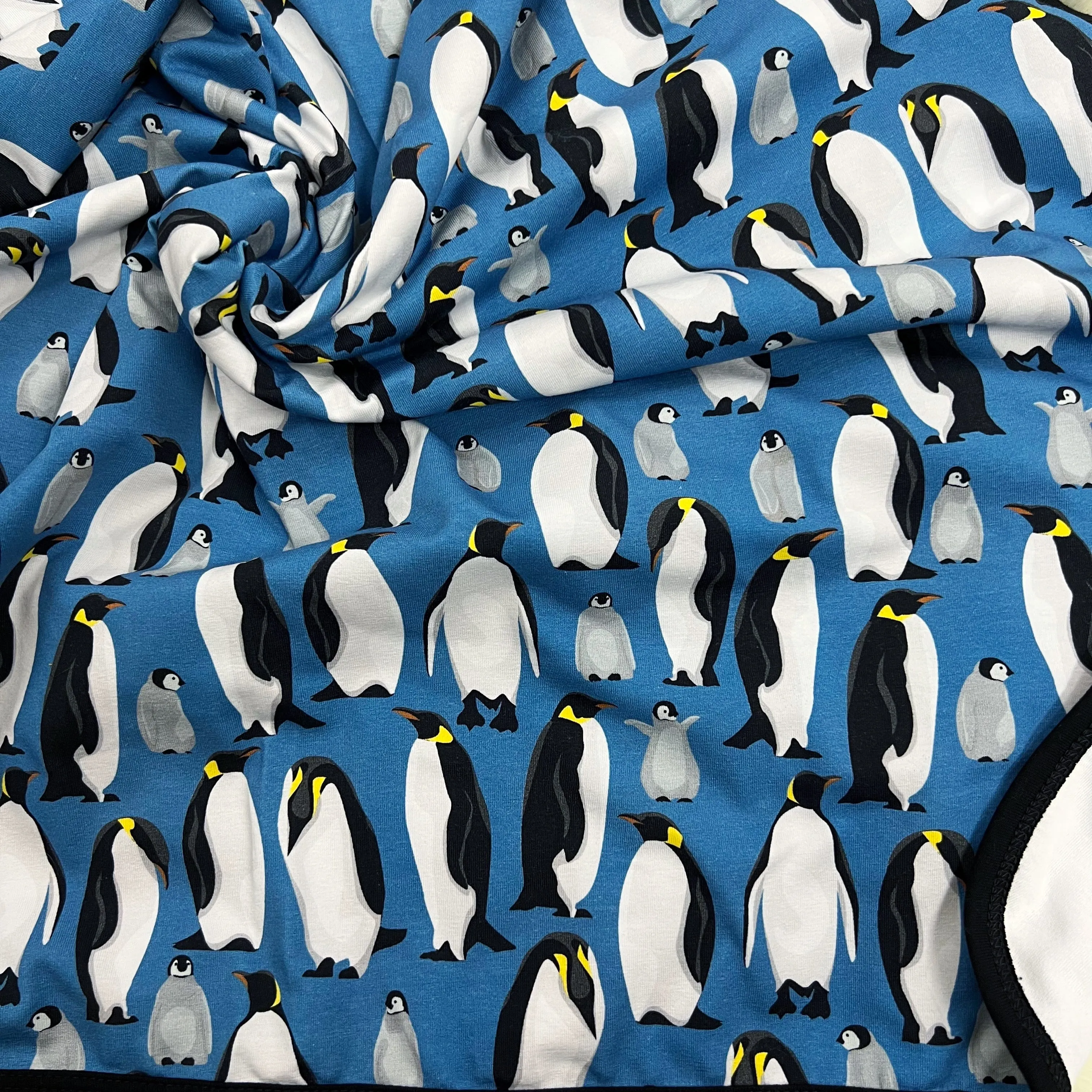 Blue Penguin XXL Blanket