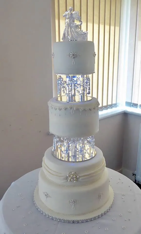 Crystal Chandelier LED Wedding Cake Tiers, CAKE Separator Set of 2, cake dividers, glass crystal drapes, round