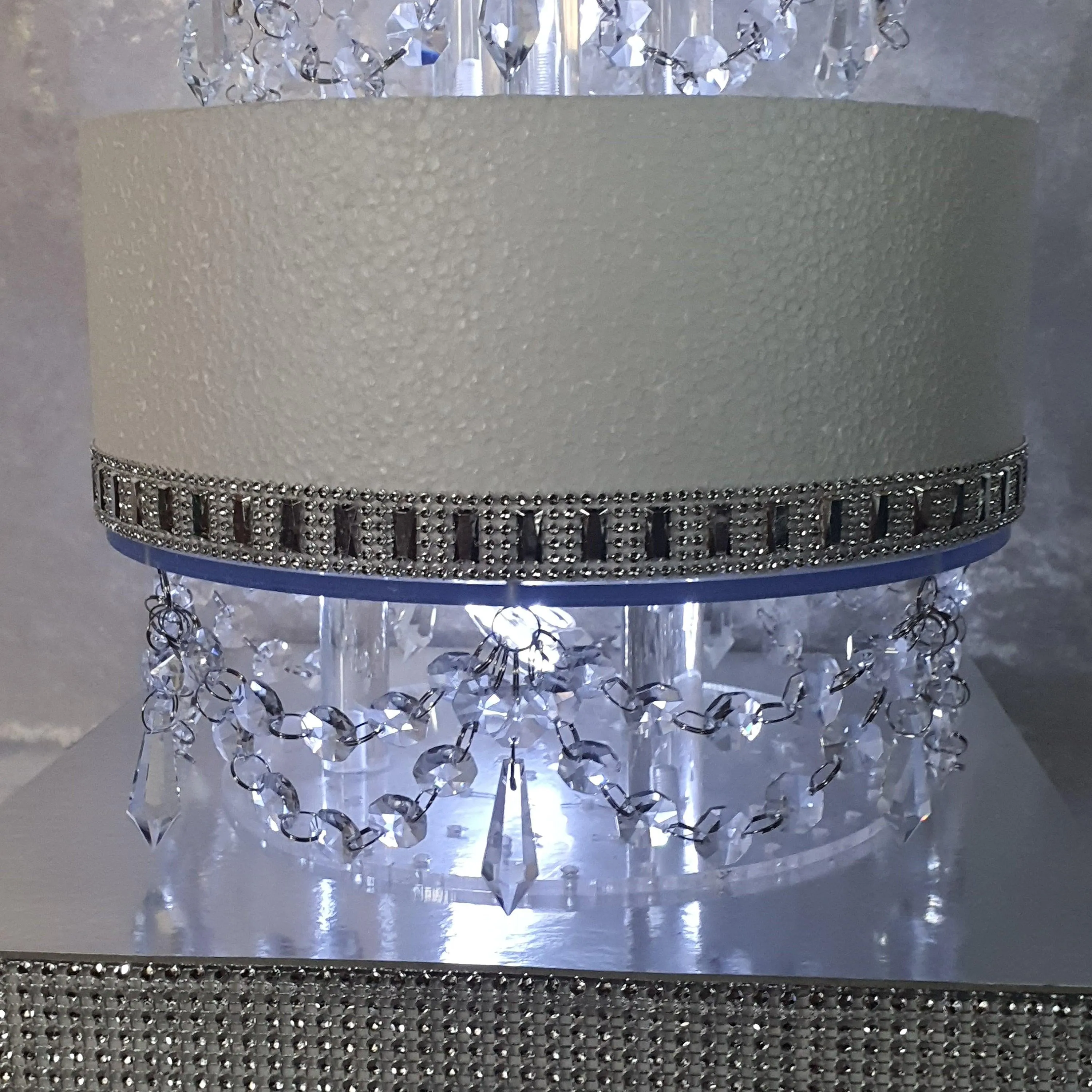 Crystal Chandelier LED Wedding Cake Tiers, CAKE Separator Set of 2, cake dividers, glass crystal drapes, round