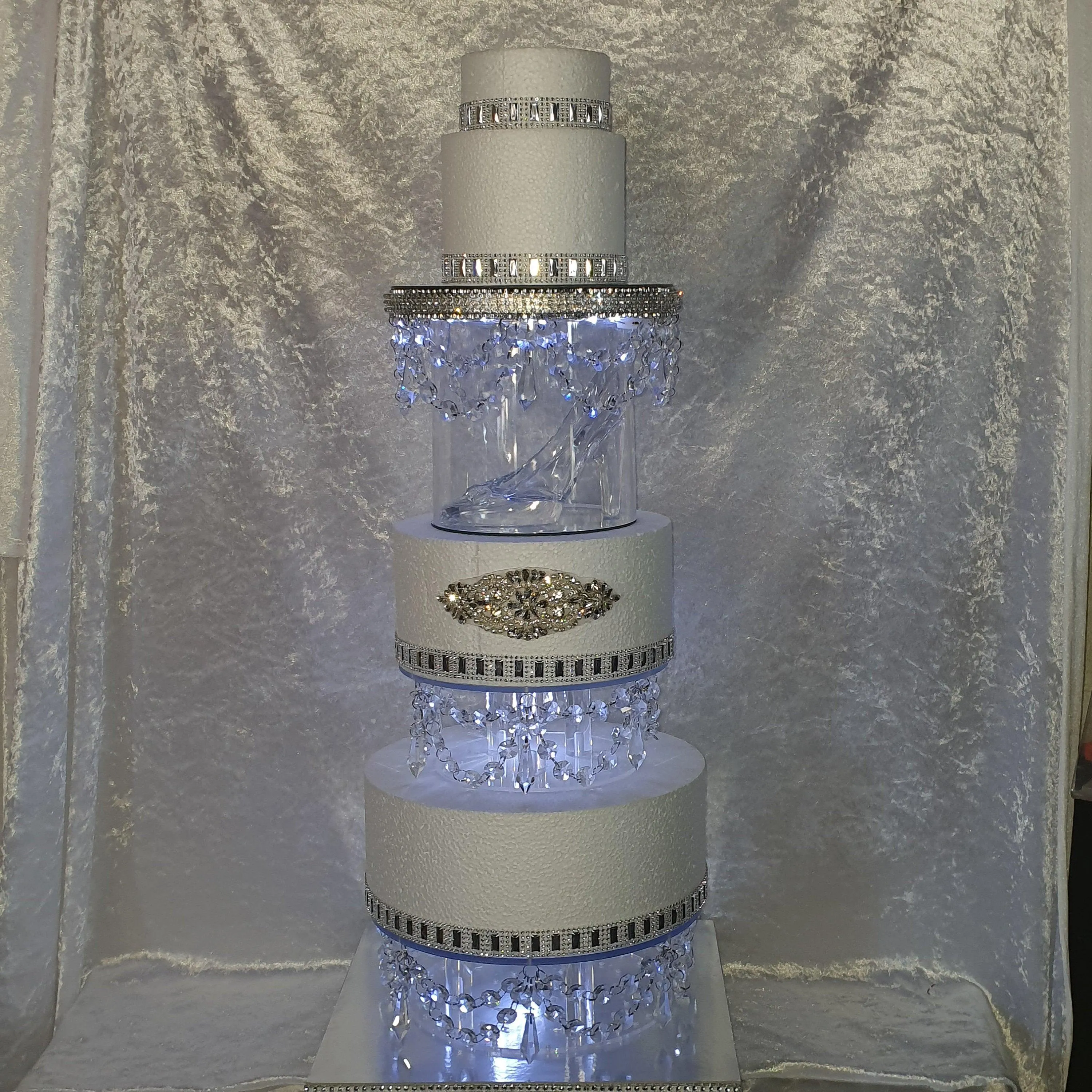 Crystal Chandelier LED Wedding Cake Tiers, CAKE Separator Set of 2, cake dividers, glass crystal drapes, round