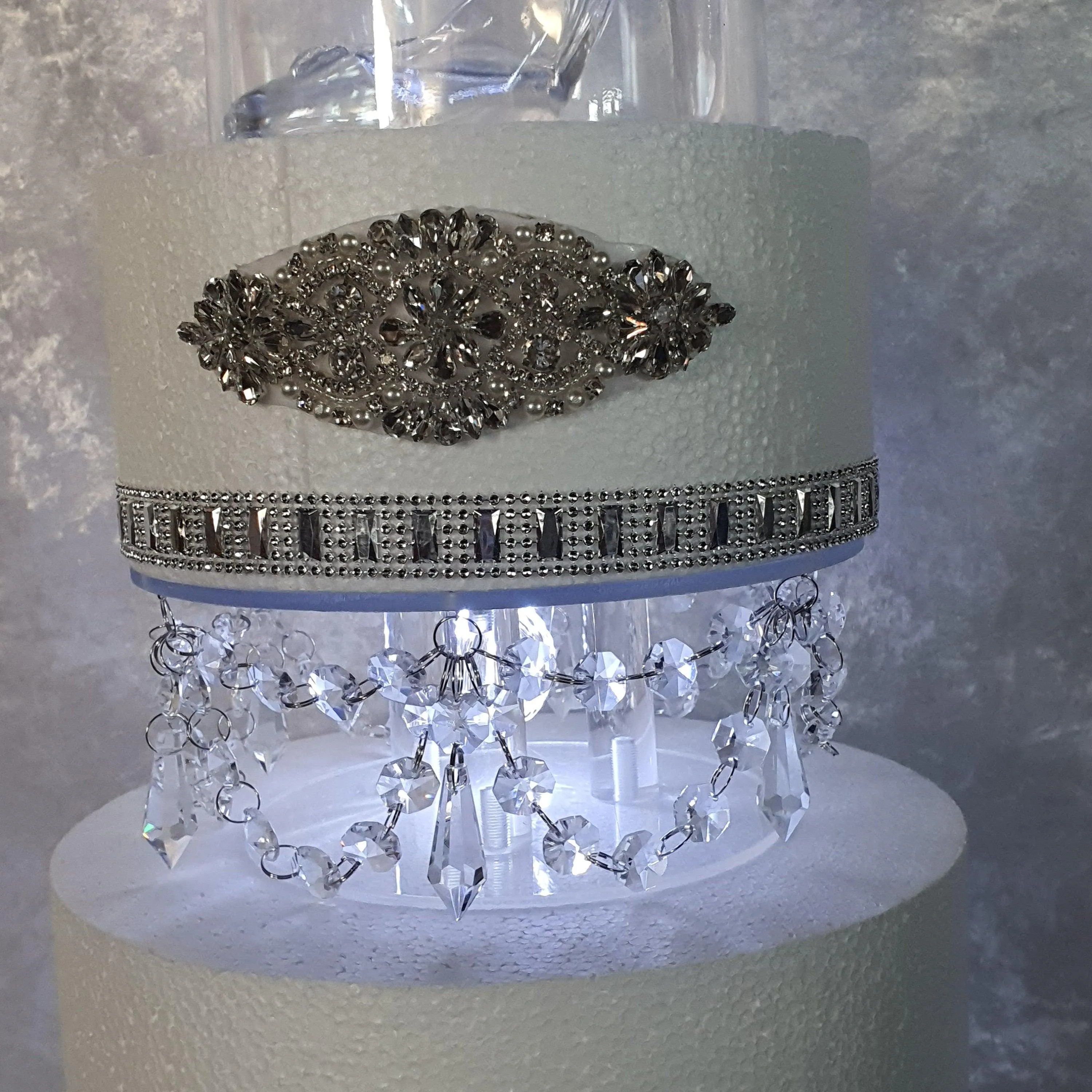 Crystal Chandelier LED Wedding Cake Tiers, Separator Set of 3 cake dividers, glass crystal drapes, 8"10"12" by Crystal wedding uk