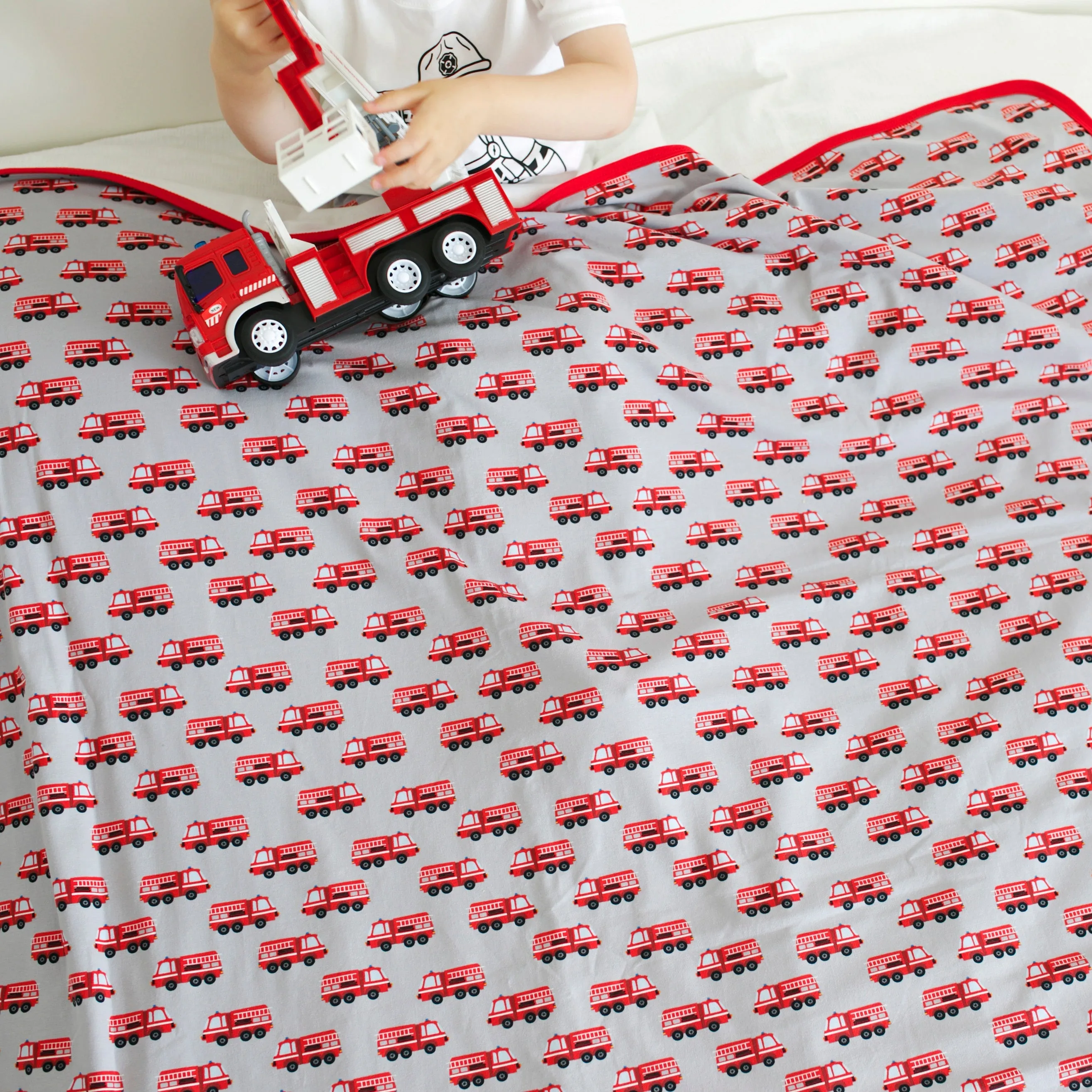 Fire Engine XXL Blanket
