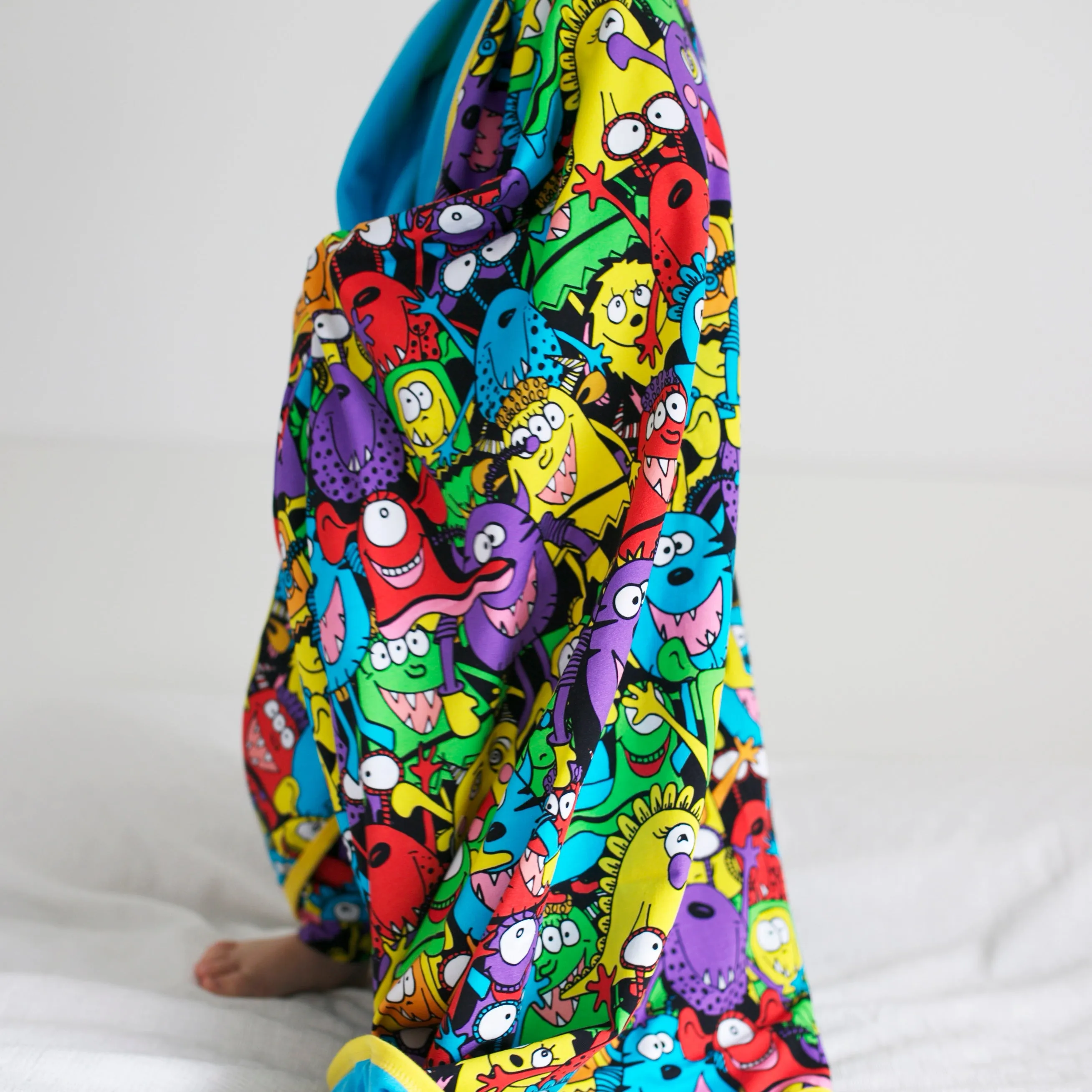 Mega Monster XXL Blanket