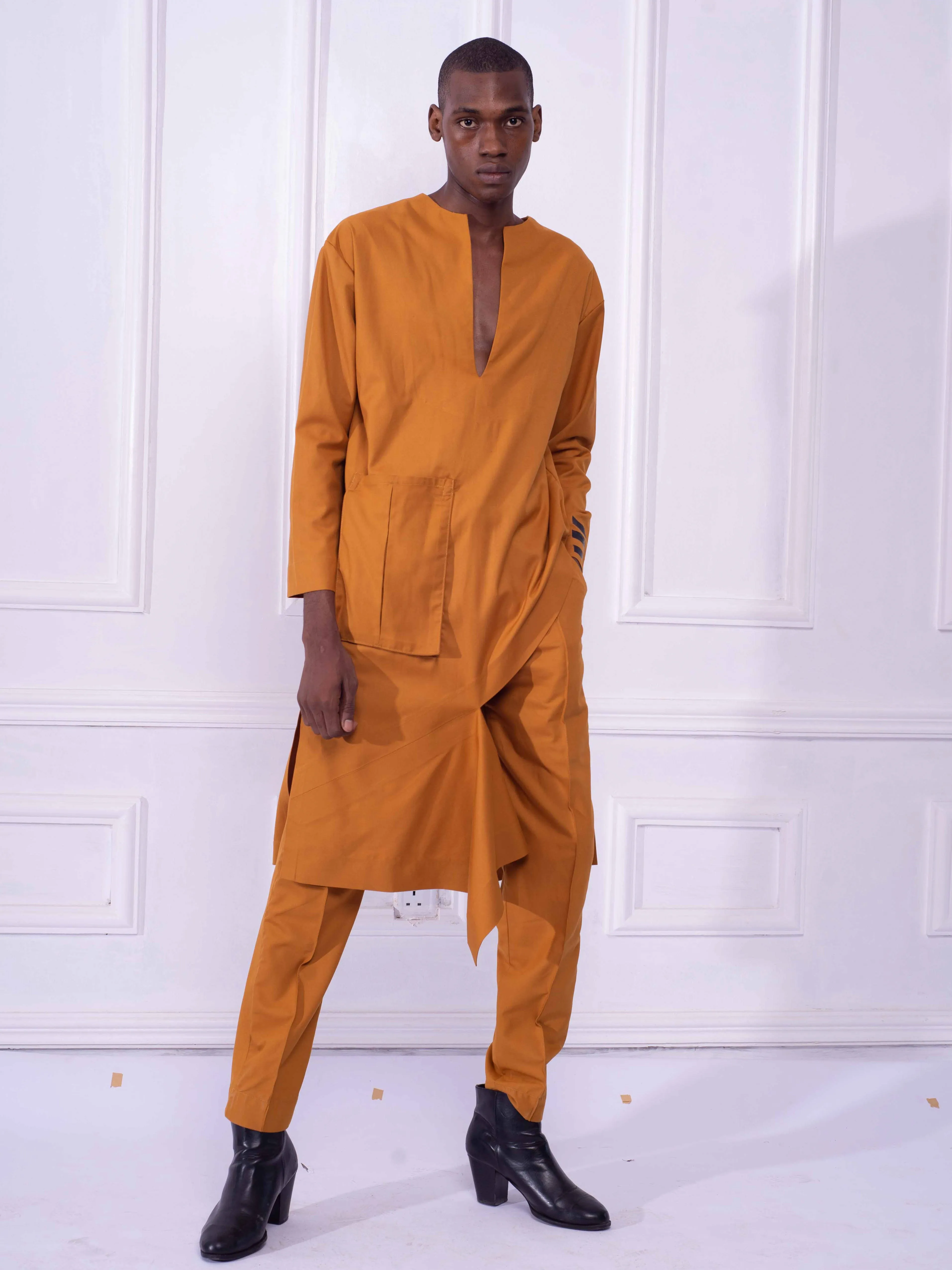 Osas Cut Out Graphic Tunic Set