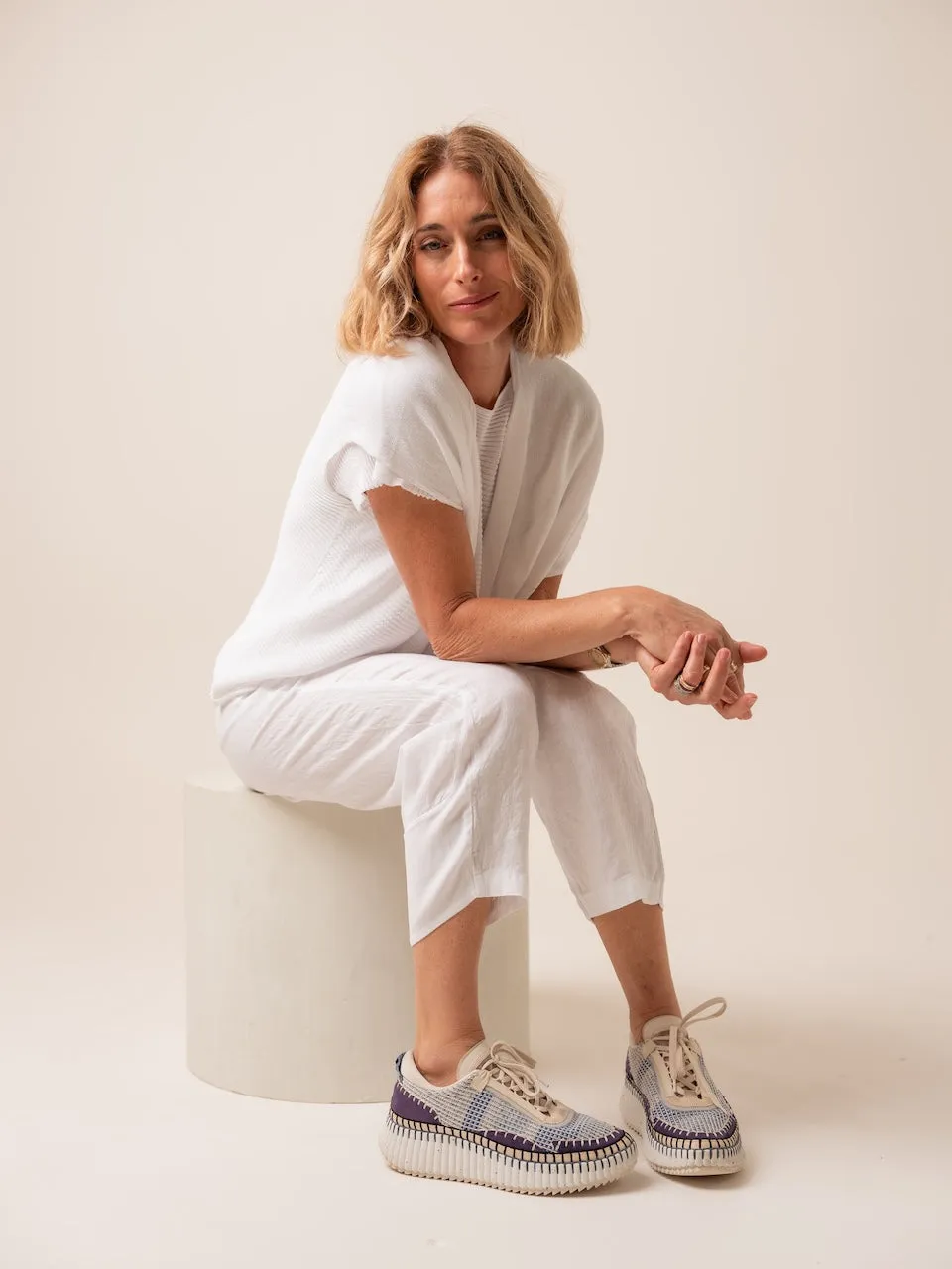 Transit Par Such Light Weight Cardigan in white